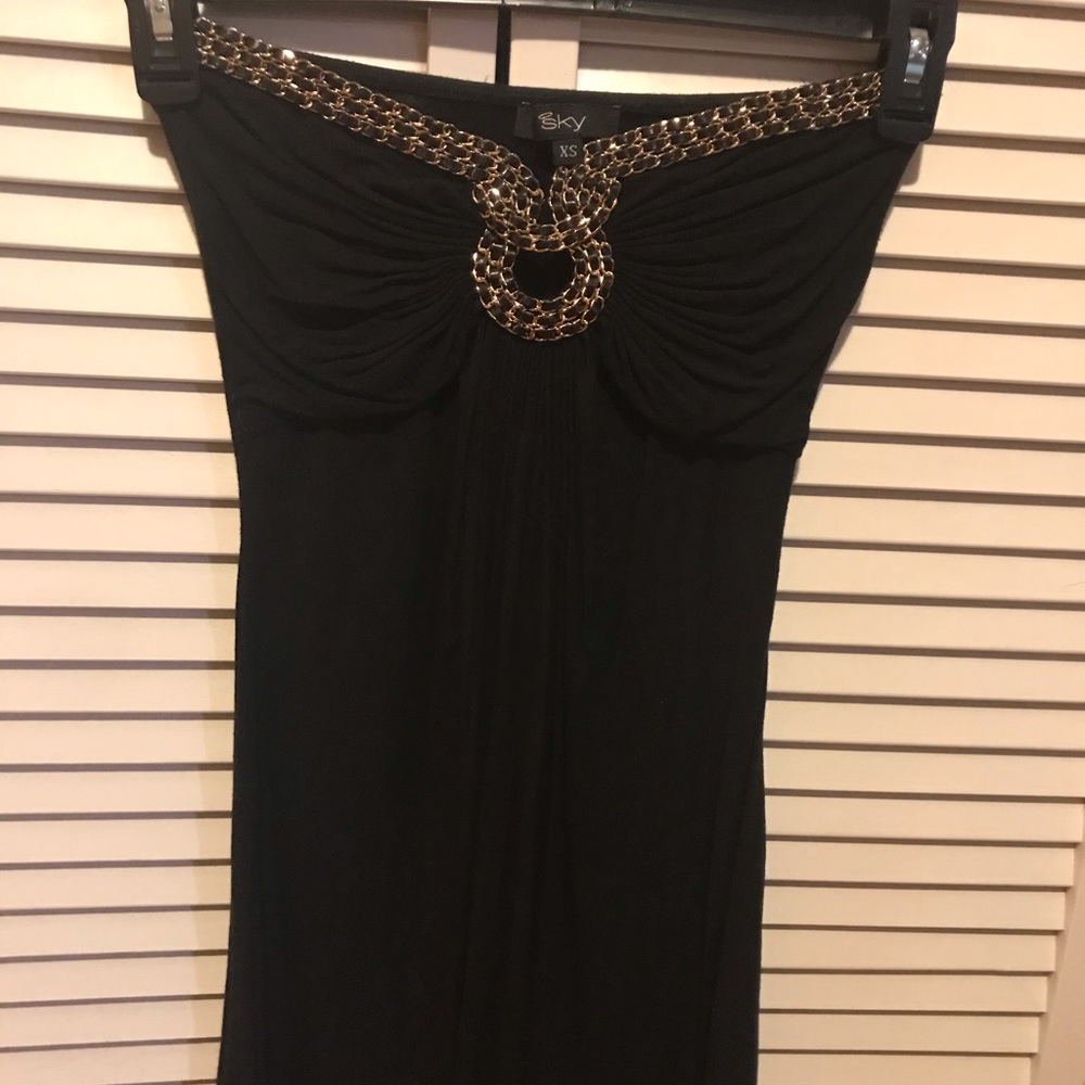 Strapless top